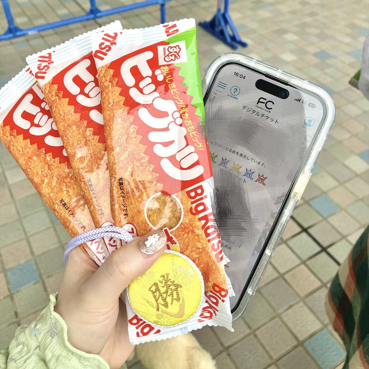 ももた tweet media