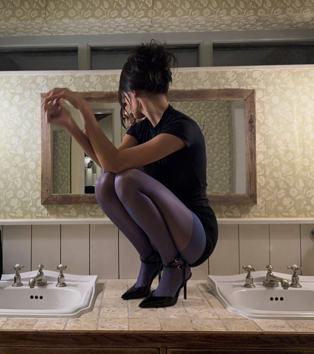 THE MOON! tweet media