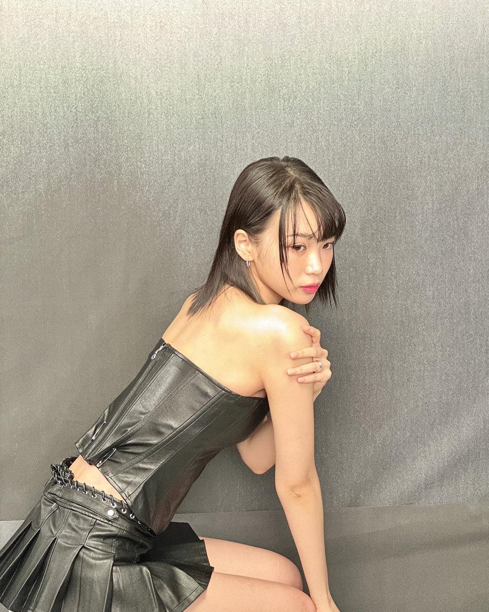 Chaewon pics tweet media