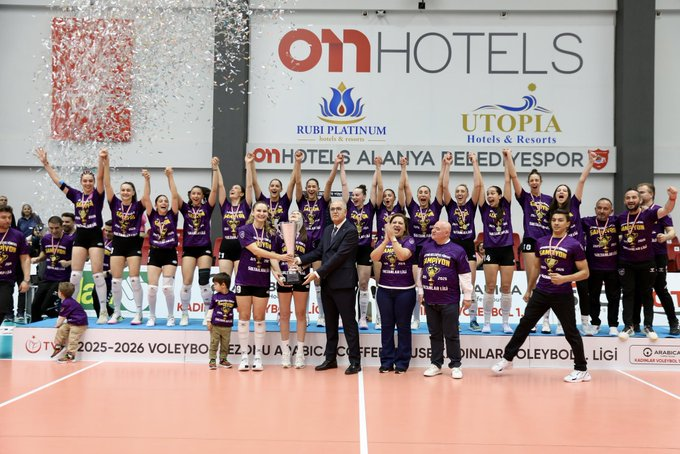 bskbcoban's tweet photo. TVF 1.Liginde şampiyon olan ve Sultanlar ligine yükselen Afyon Belediye Yüntaş takımını,teknik heyeti,Kulüp Yönetimini,her türlü desteği sağlayan Belediye-Yüntaş yöneticilerini tebrik ederim. Futbol,basketbol,voleybol,motor sporlarıyla, tesislerimizle örnekliğimiz devam etmeli. https://t.co/hgvku5nUwx