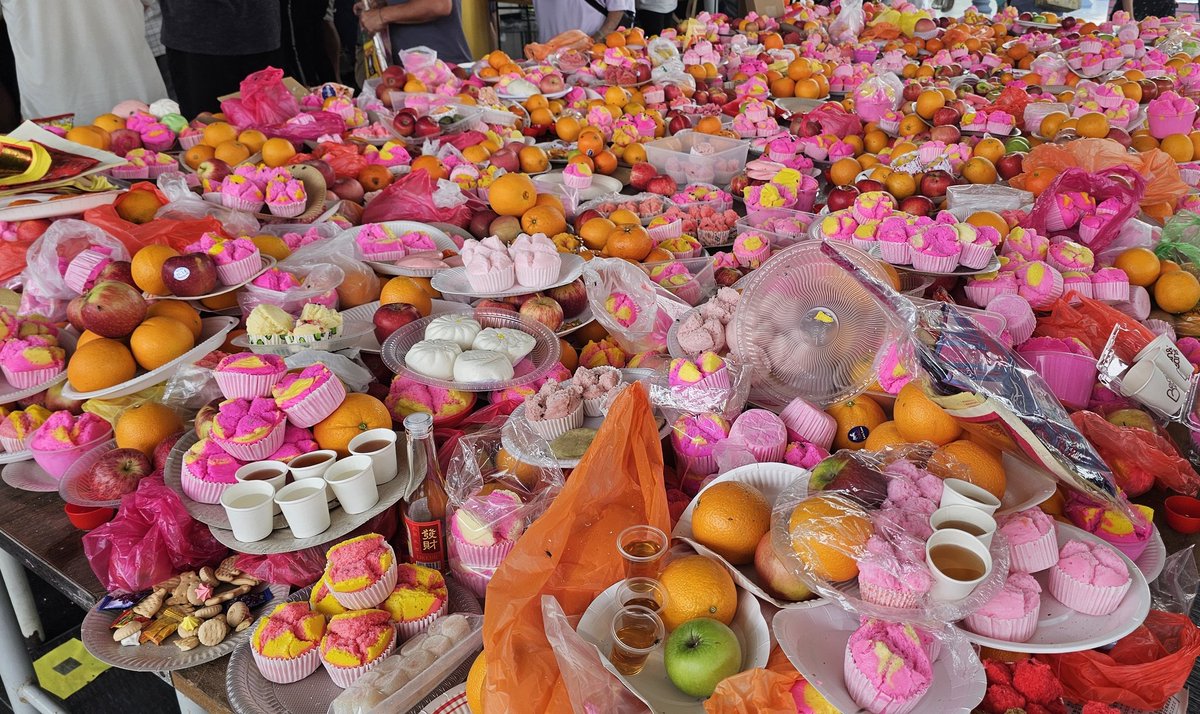 joey&sim tweet media