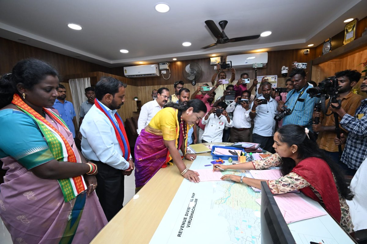 Captain News tweet media