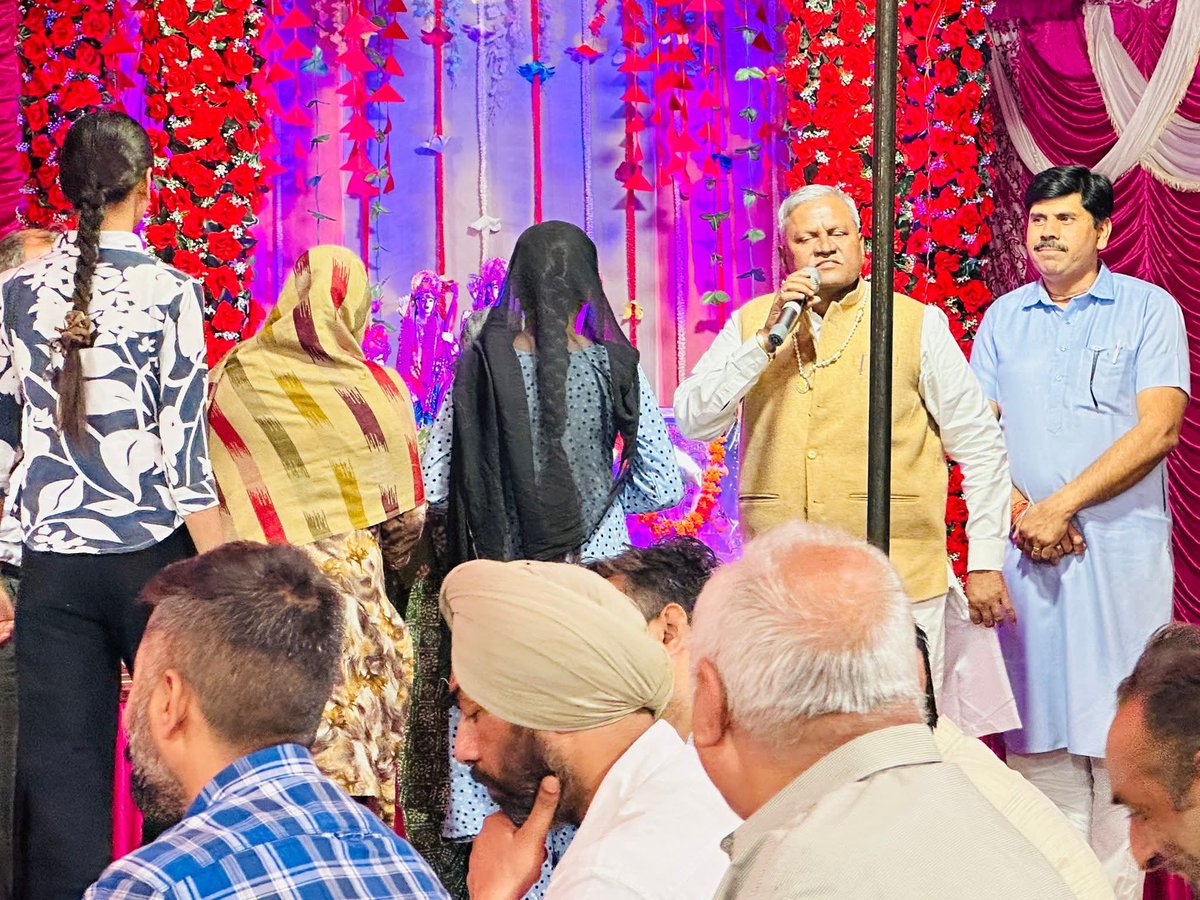 RamGejja's tweet photo. ਬਾਨੀਆਂ ਵਾਲੀ ਧਰਮਸ਼ਾਲਾ ਬਸੀ ਬਠਾਣਾ ਵਿਖੇ ਰਾਮਨੋਮੀ ਮੌਕੇ ਕਰਵਾਈ ਗਈ ਰਾਮ ਕਥਾ ਵਿੱਚ ਹਾਜਰੀ ਲਗਾਈ।

@narendramodi @AmitShah @PMOIndia https://t.co/7mImsrHtC5