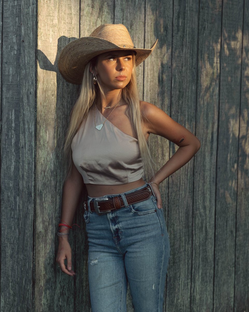 ˖ ֹ੭୧ 𝗵𝗮𝘇𝗲𝗹 / 𝗰𝗶𝗻𝗻𝗮𝗺𝗼𝗻 ⊹ ࣪ ⑅ tweet media