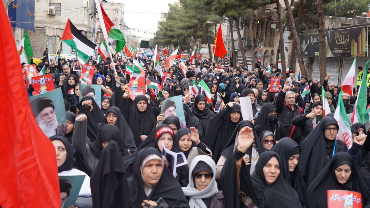 راحیل tweet media