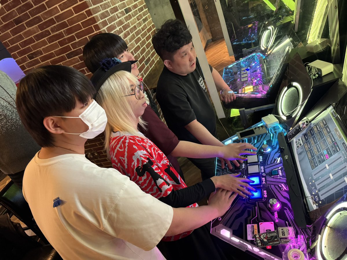 ティシー tweet media