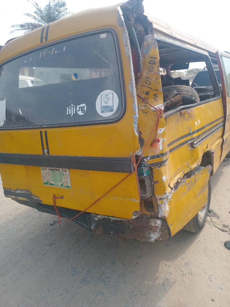 Iyawo_Awako_OniDanfo tweet media