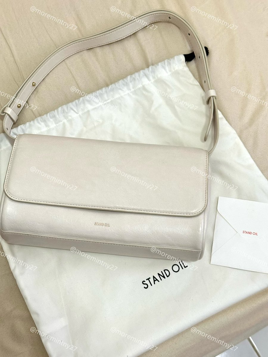moremintny27's tweet photo. ✿ ส่���ต่อ STAND OIL รุ่น Butter Bag สีครีม
อุปกรณ์ครบ : ถุงผ้า การ์ด
♡ 1,290.- ส่งฟรี (พรีมา 2,600)

พร้อมโอนลดได้นะคะ 🙏🏻

สนใจ dm ขอดูเพิ่มเติมได้ค่ะ 
#พรีออเดอร์standoil #ตลาดนัดstandoil
#standoilพร้อมส่ง #standoilthailand
#ส่งต่อstandoil #พรีเกาหลี #ส่งต่อกระเป๋ามือสอง https://t.co/NeCeI0aKCn