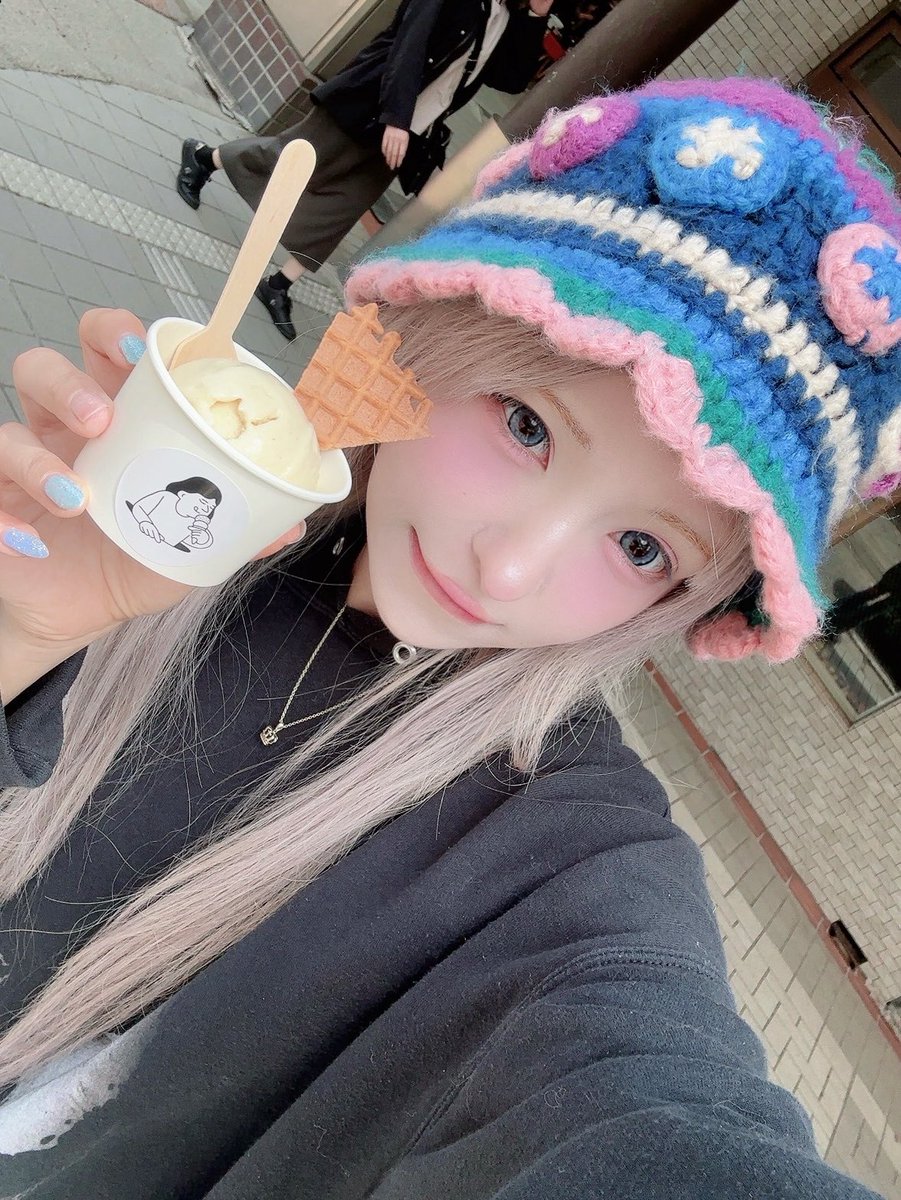 めありらすと tweet media