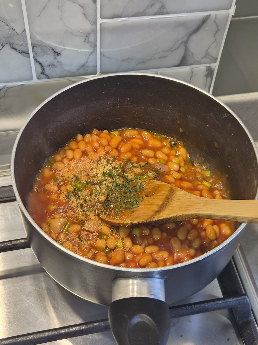 BorderRusike🇿🇼🏴󠁧󠁢󠁥󠁮󠁧󠁿 tweet media