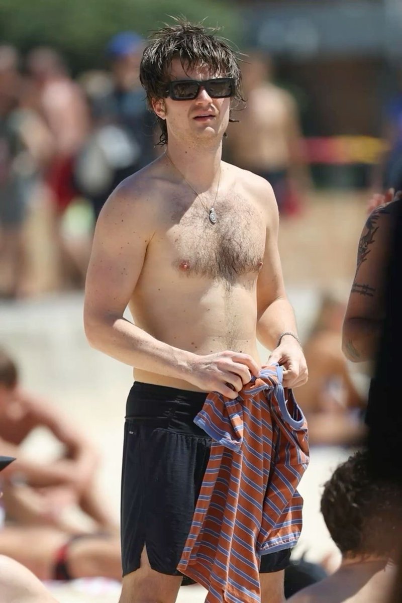 the relentless charm. tweet media