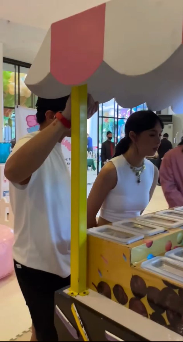 ‎ ‎ً tweet media