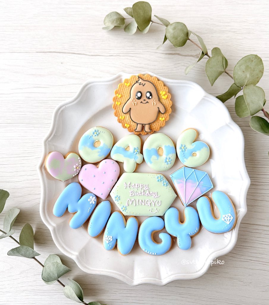 ろぴこ tweet media