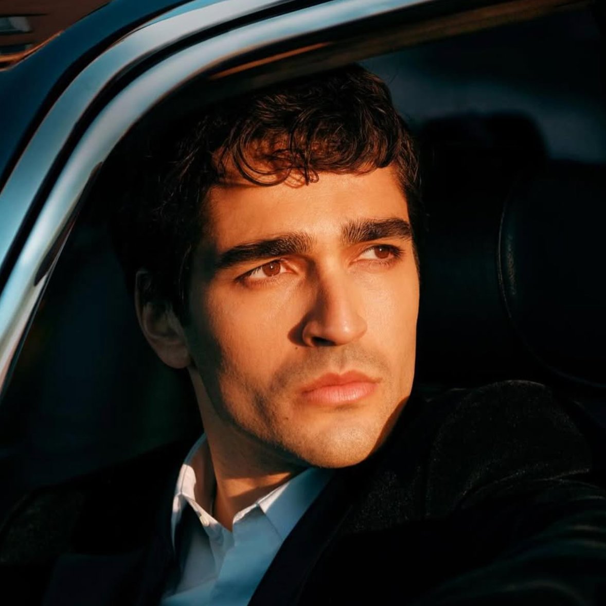 Pusholder tweet media