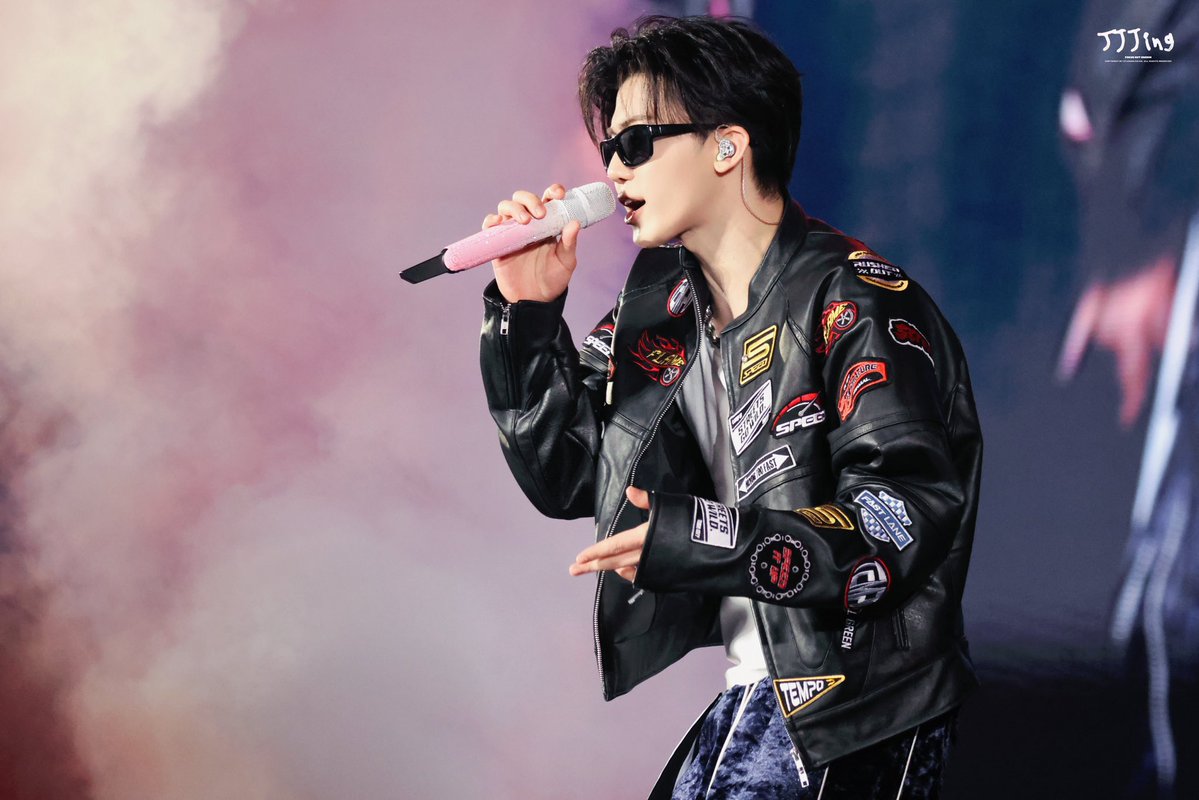 Jianajiajia tweet media