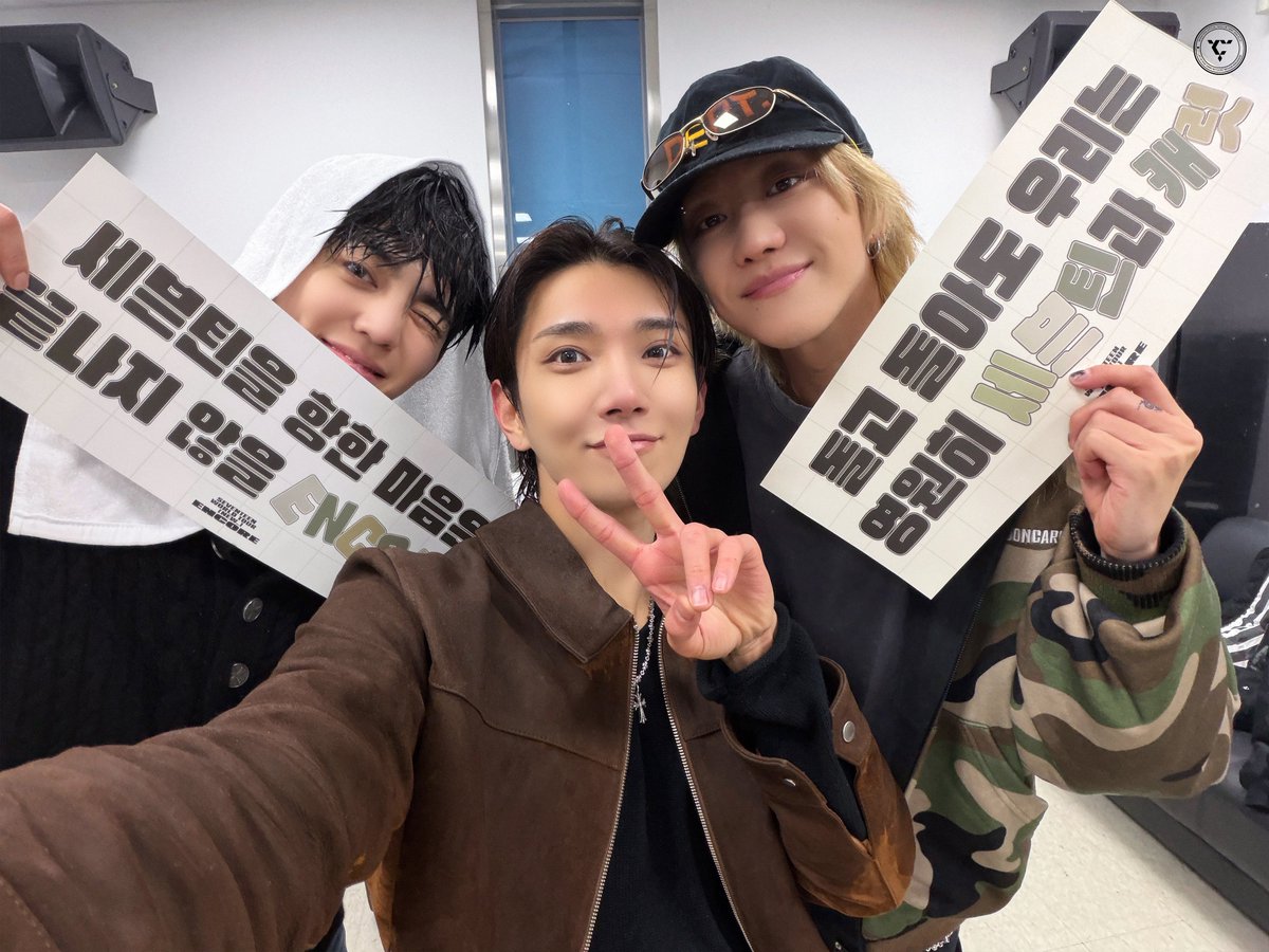 𝑿𝒖 tweet media