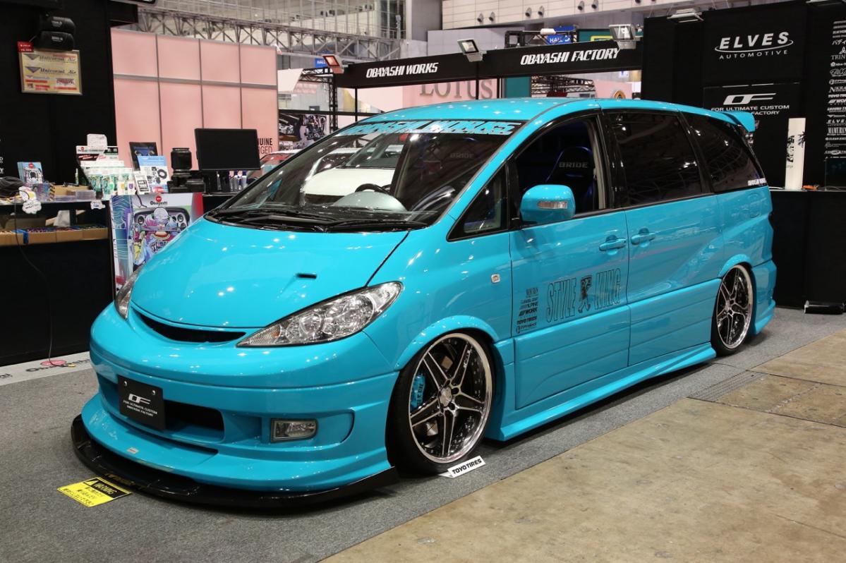 response.jp/article/img/20…
tokyoautosalon.jp/cars/detail/23…

カオヘエスティマの8年後の画像も出てきた
特徴的なバーフェンが同じだし多分これで間違いないはず