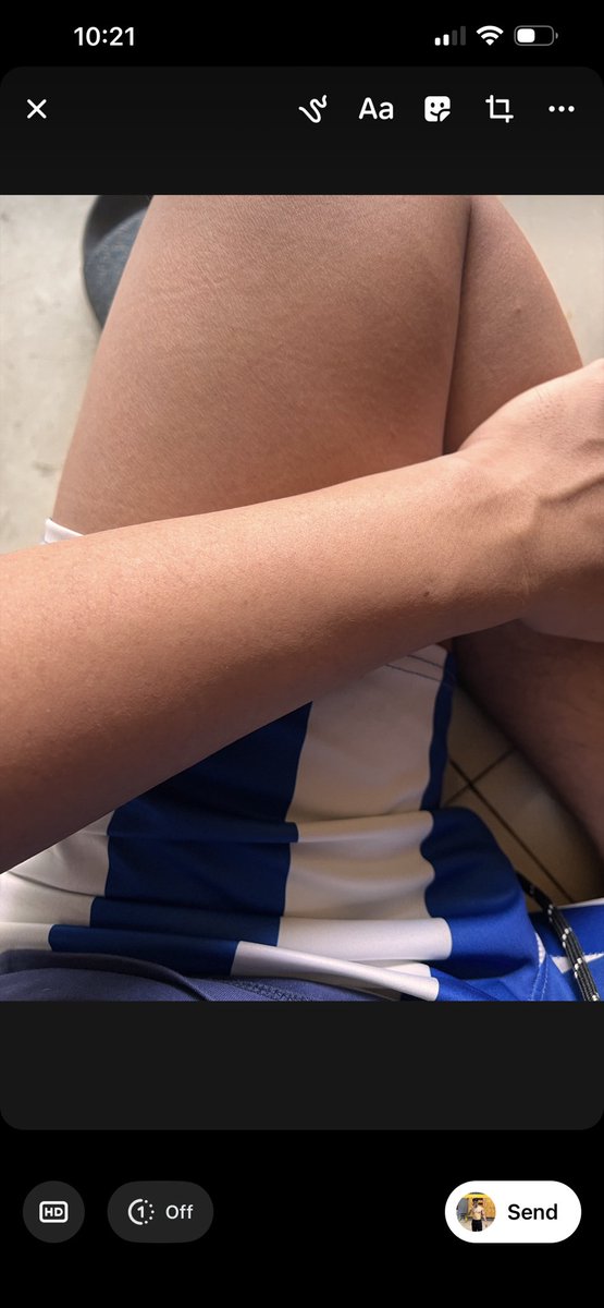 Douch den tweet media