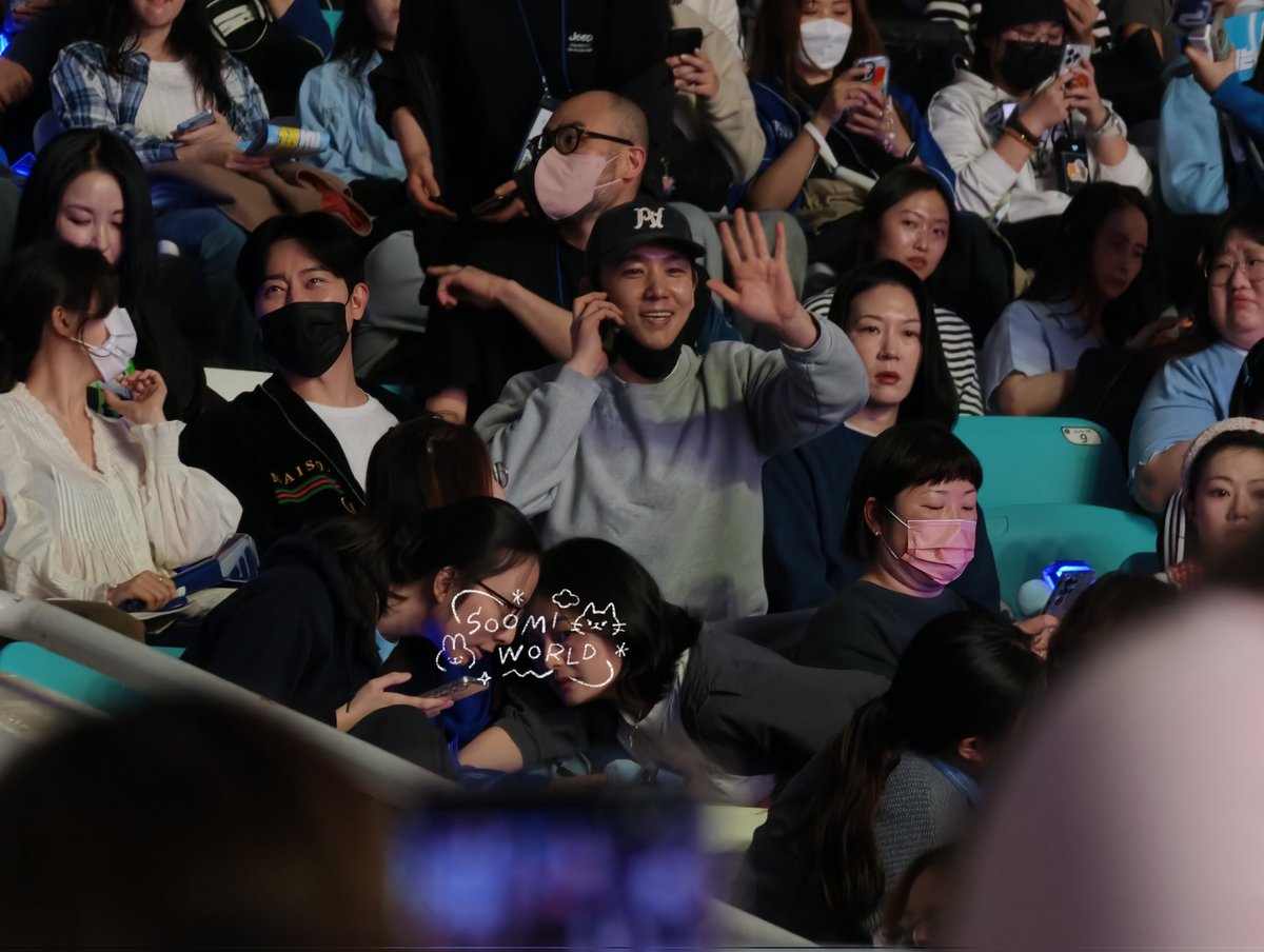 ทึกขอหวีหน่อย🐥🎄 tweet media