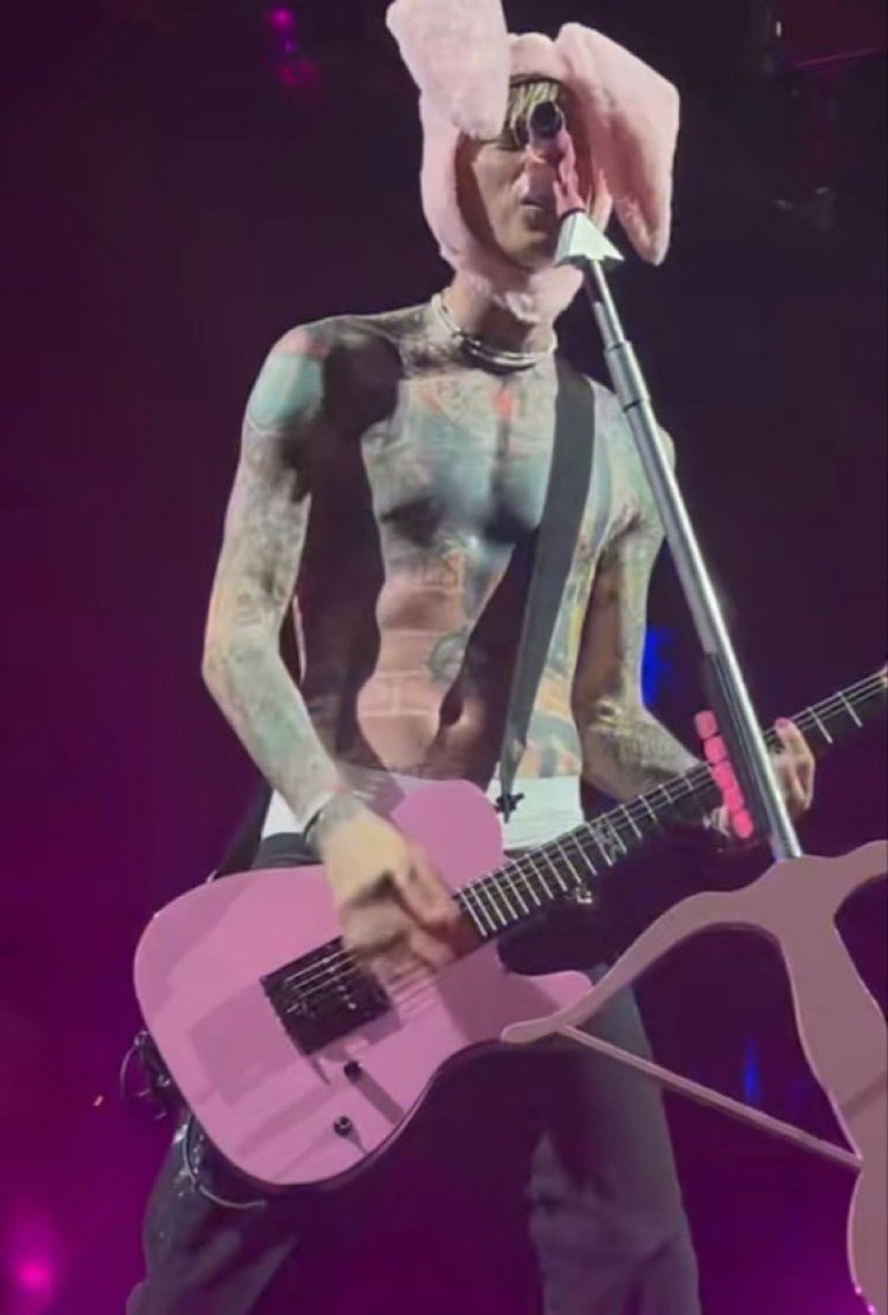 rah 🌸 tweet media