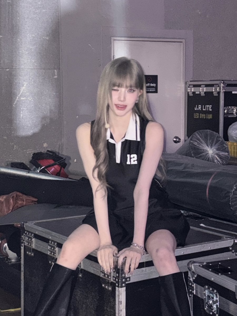 tripleS official tweet media