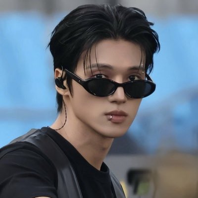 arawn tweet media