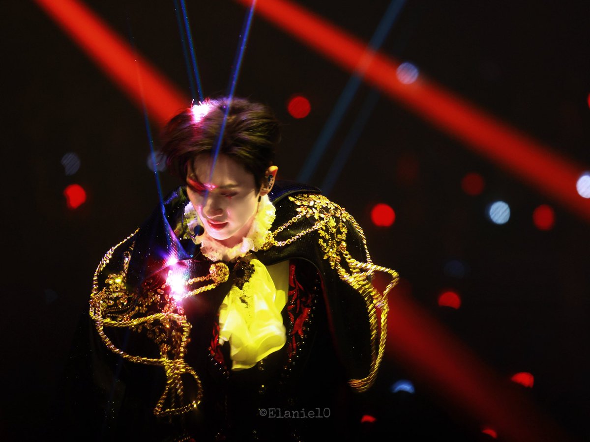 elanie082418 tweet media