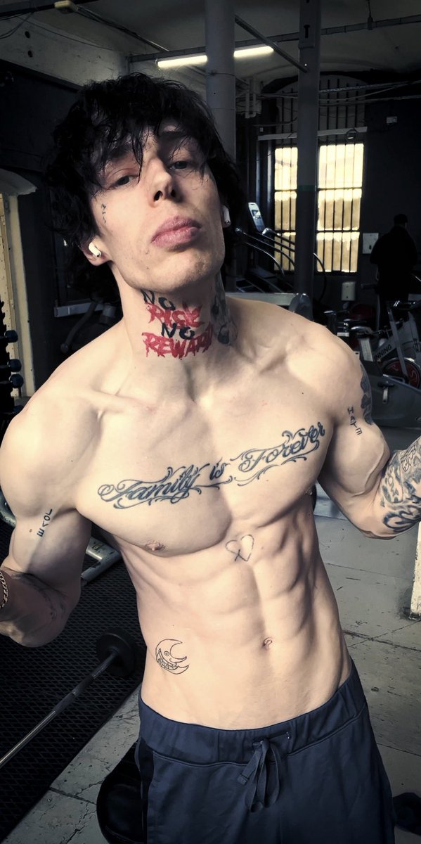 Crashh🏴‍☠️ tweet media