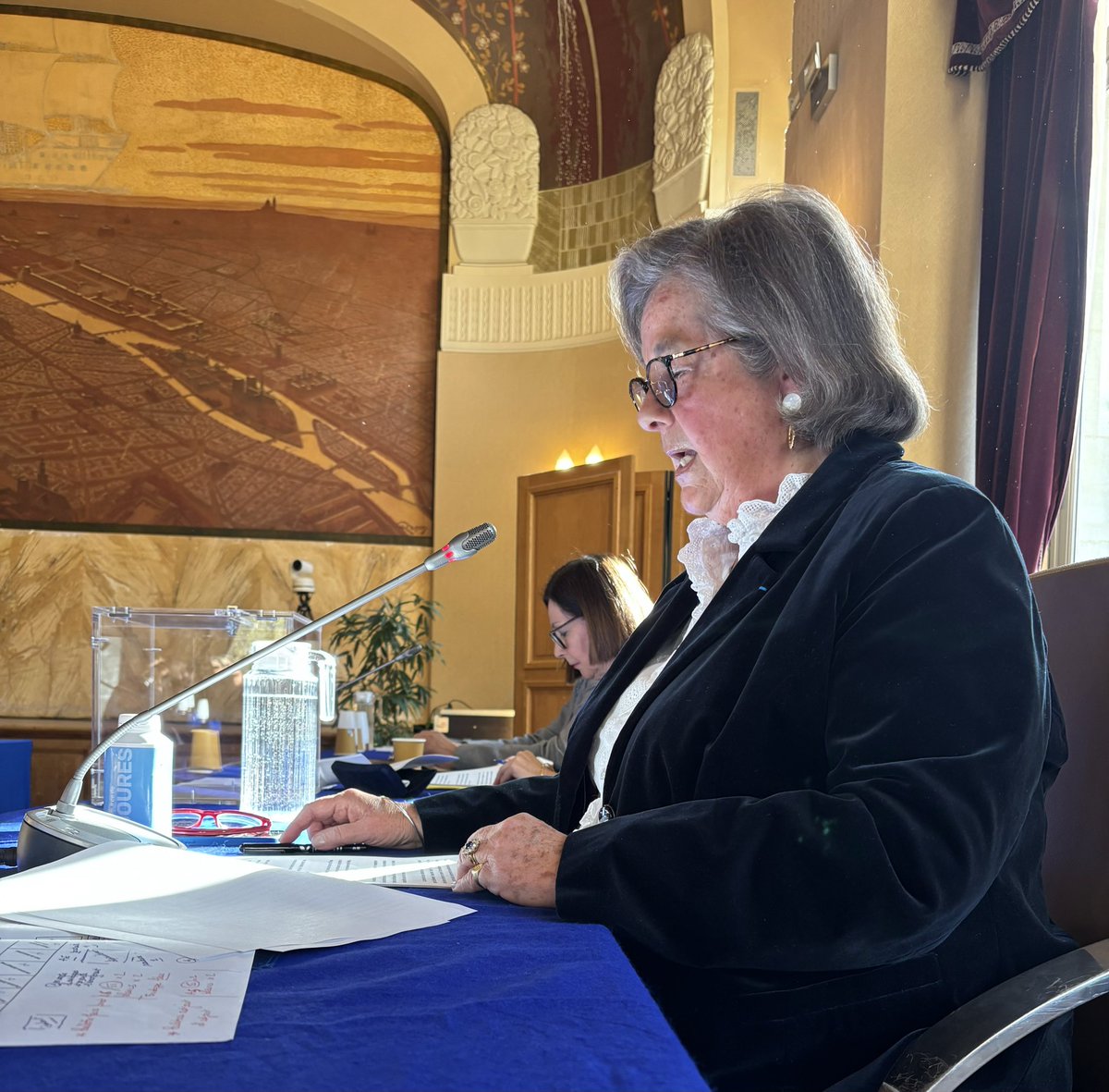 Mairie du 15 tweet media