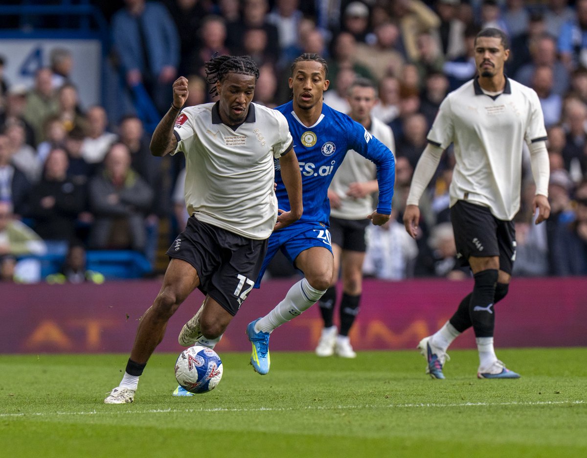 Through A Lens Photography by Joel tweet media