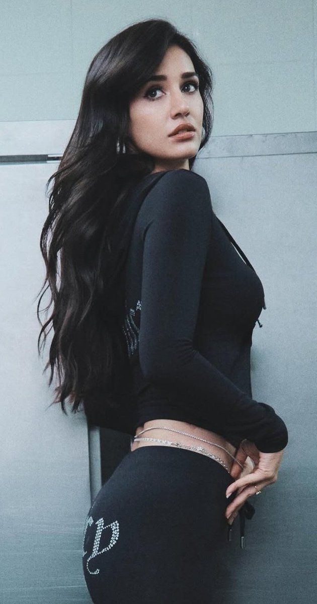 Actress Hub tweet media