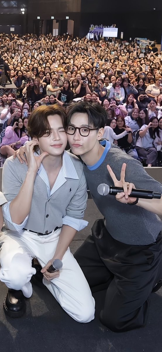 พพ.เป็นม้าคสวย tweet media