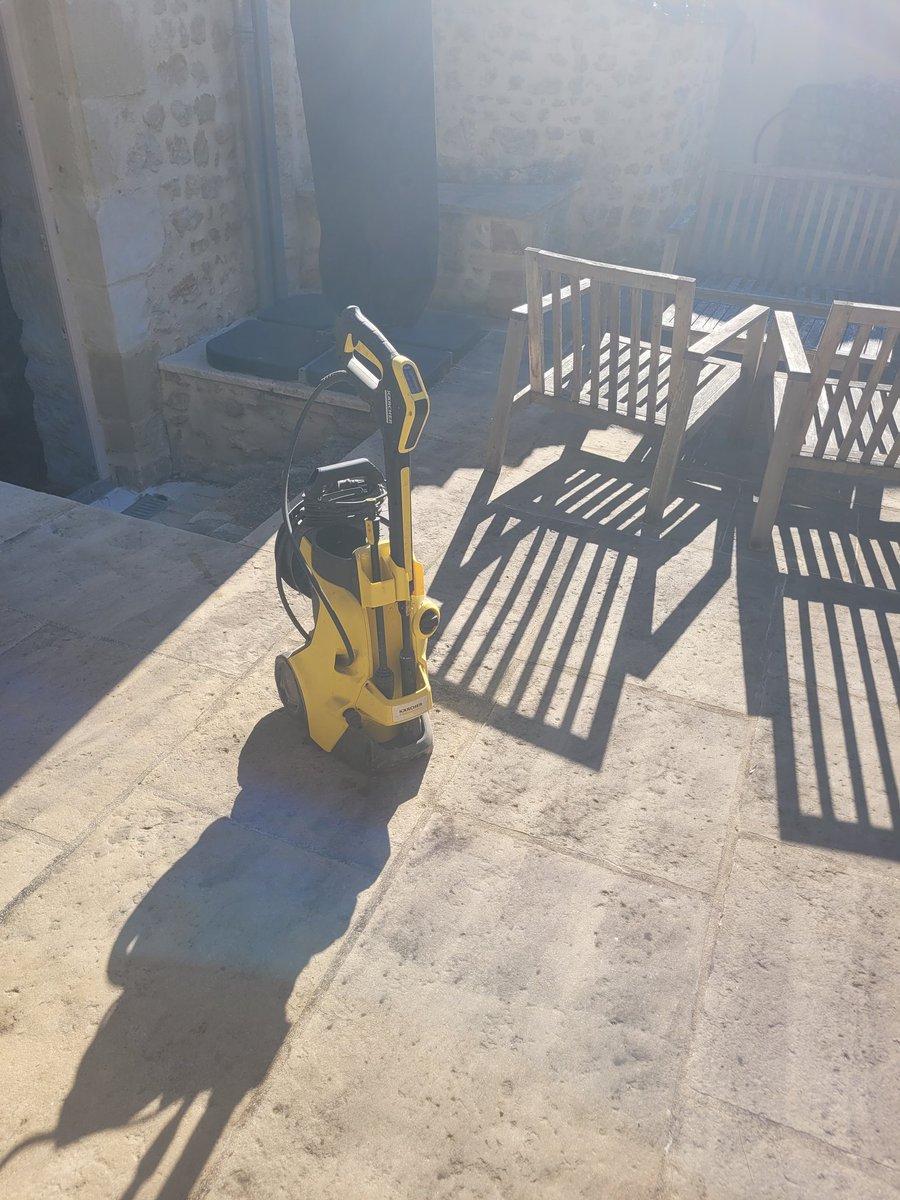 Papa chasseur tweet media