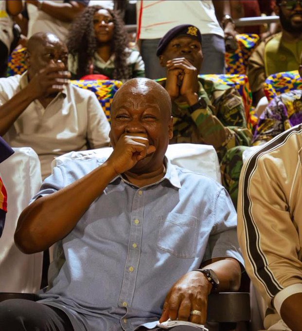 Ryllah_Nu tweet media