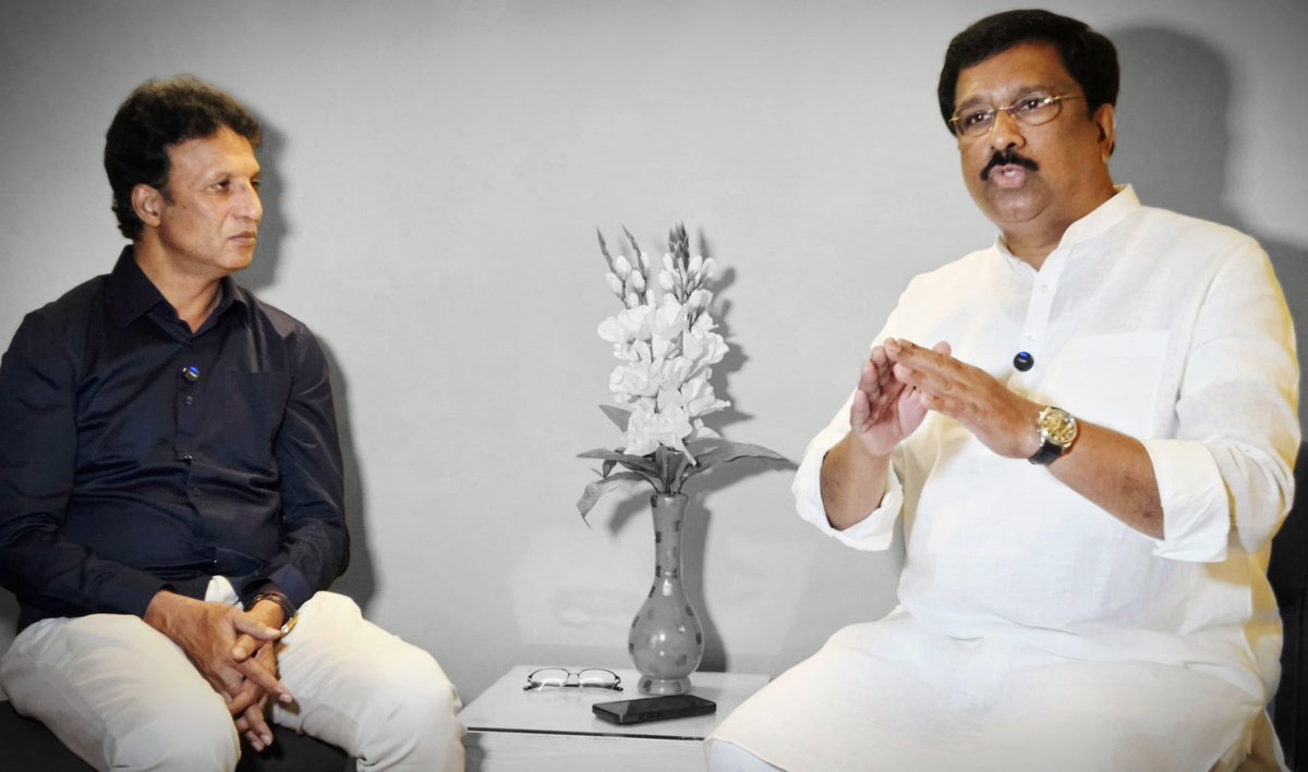 NasirHussainINC's tweet image. 06 April 2026 | 📍Davangere, Karnataka | By-Election Campaign

Today, at an interview with News Akbar regarding the Davangere South by-election campaign.

#Davangere #Karnataka #ByElection #ElectionCampaign #MediaInteraction