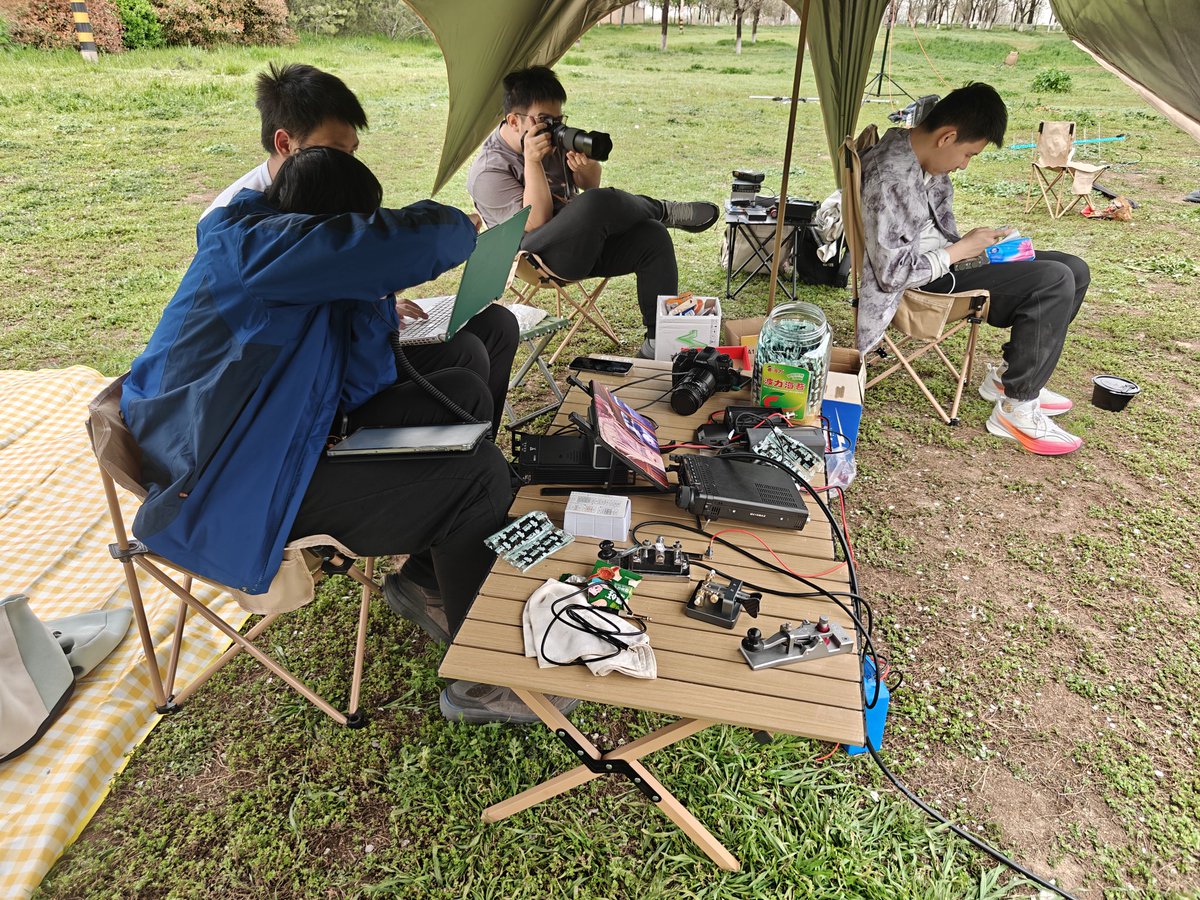 Yii ☞BA8AFK tweet media