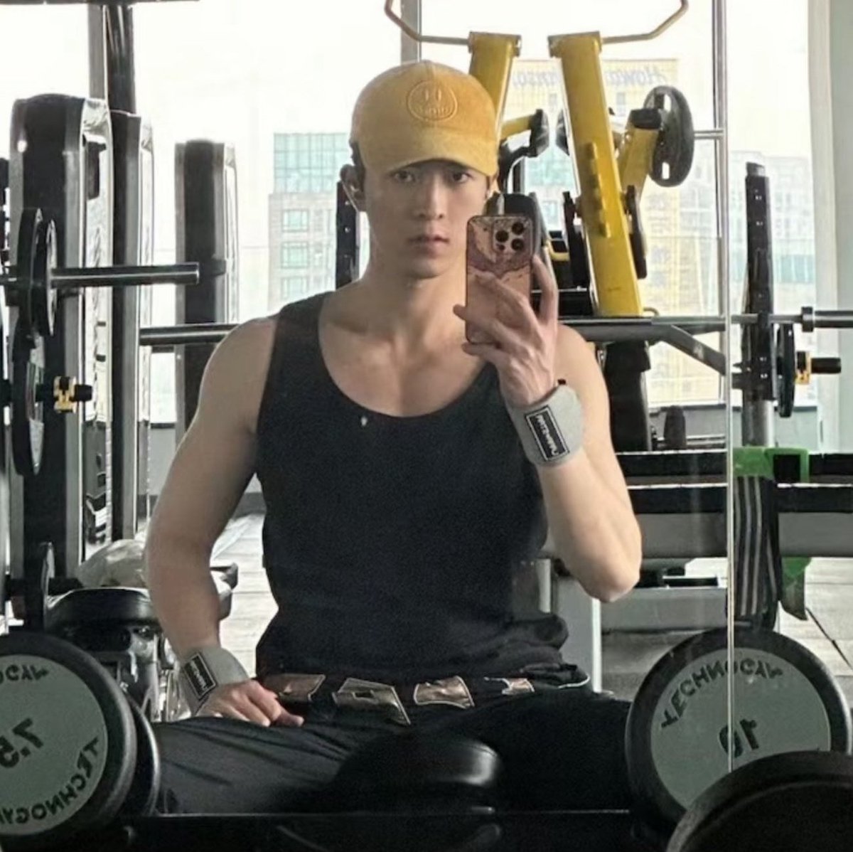 m e c x ᯓ★ tweet media