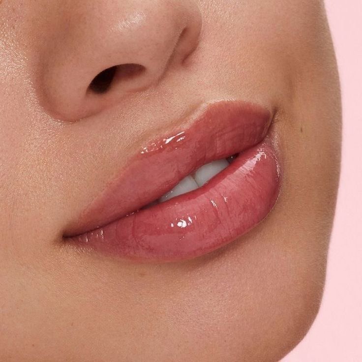 nyliava's tweet photo. lip fillers https://t.co/JqxvWAVRp0
