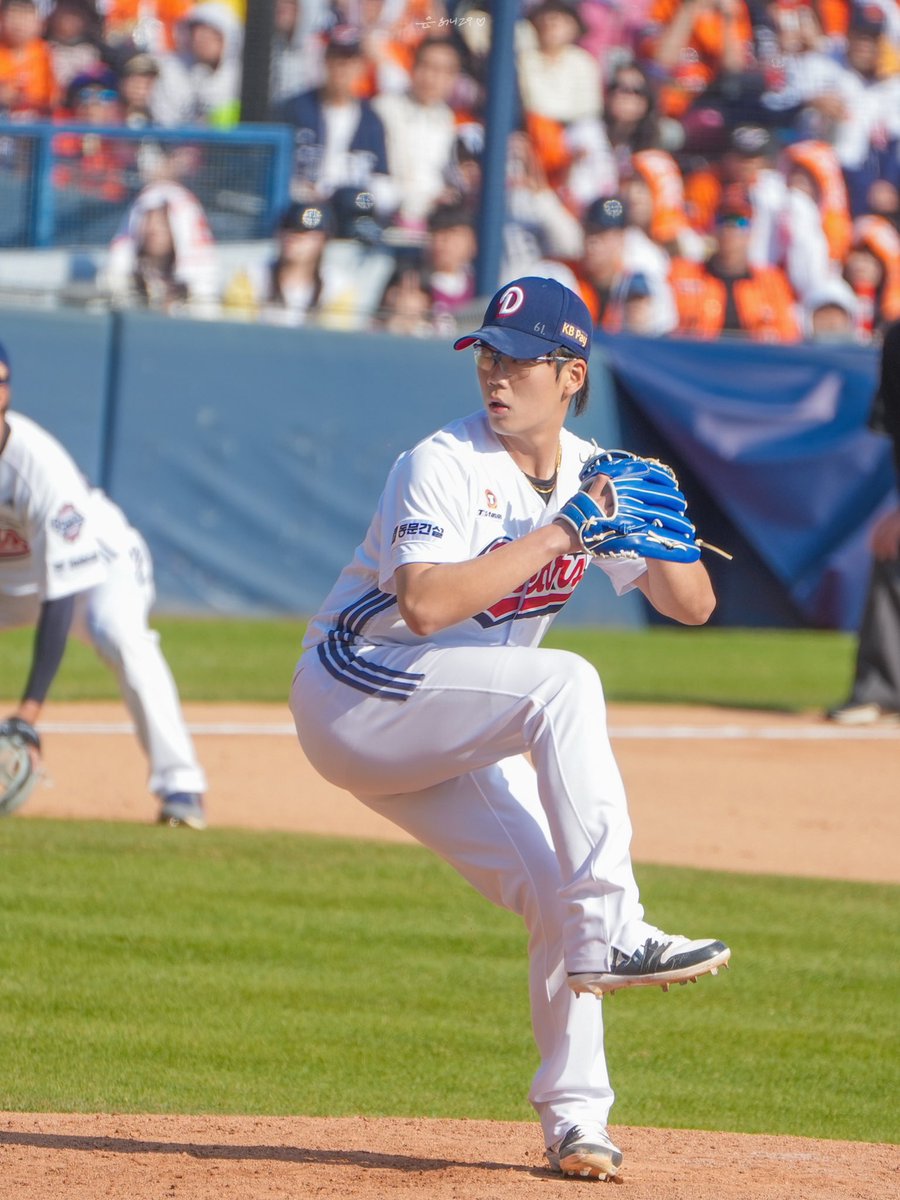 허니.. tweet media