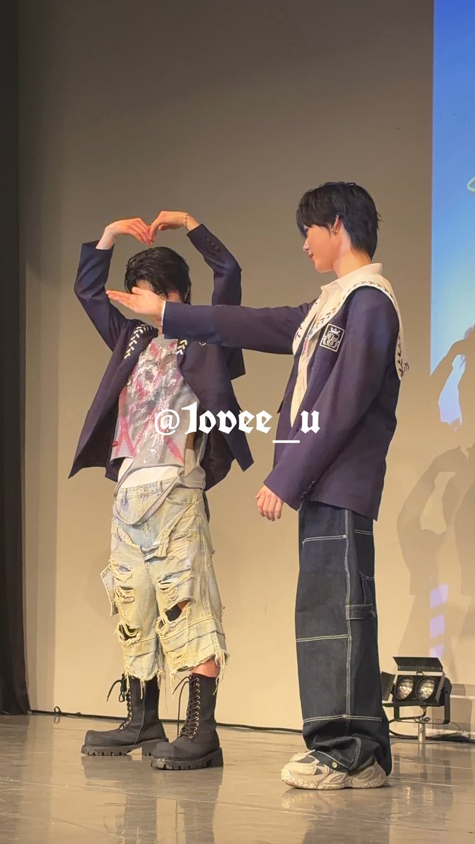1ovee_u's tweet photo. #choco1 #chocolafamilia #taejo #yechan #ํ์กฐ #์์ฐฌ https://t.co/fnt2tym1QI