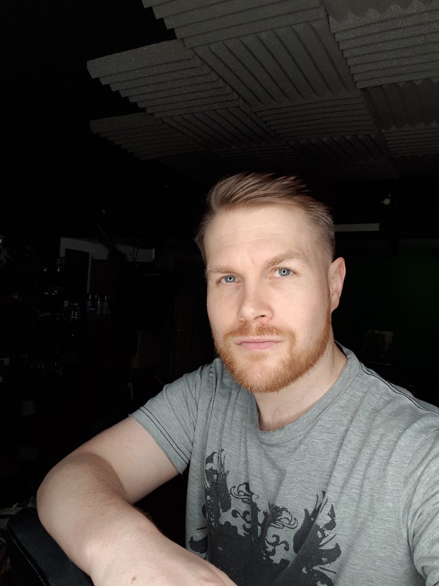 Dan Bull tweet media