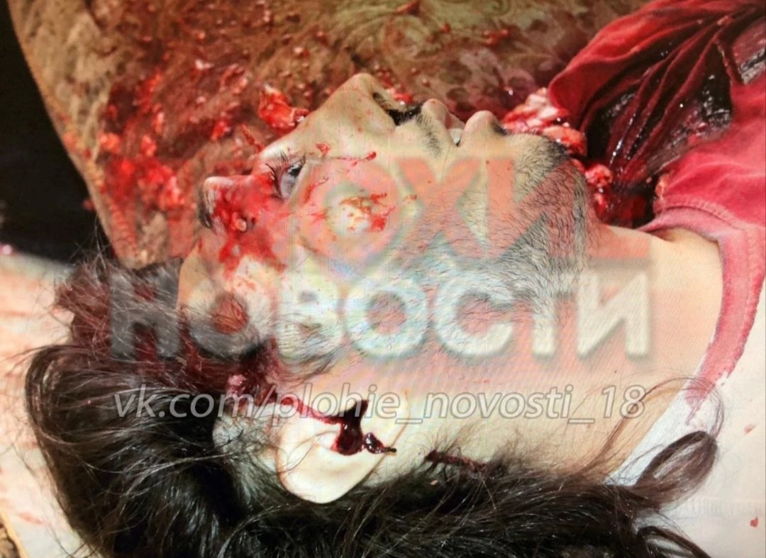 кровавая шлюха tweet media