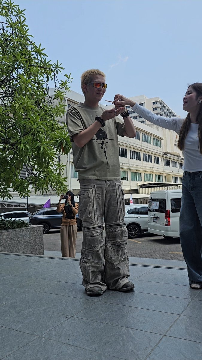 amm_thada🐱🦋🌻 tweet media