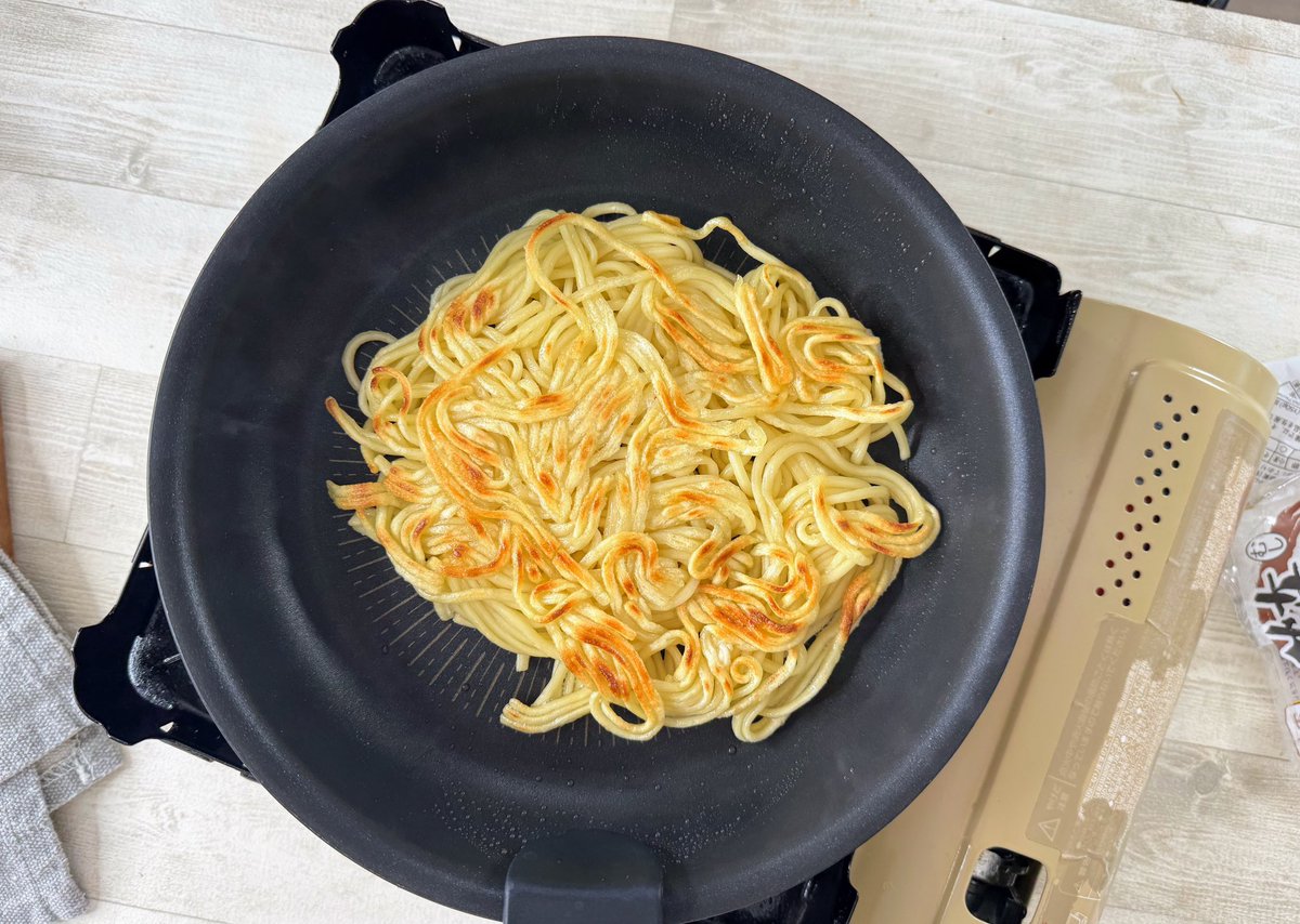 hamagohan_r's tweet photo. 30円の麺がここまでいくと思わんかった。
外カリ中もちで意味わかんないくらい絶品！ https://t.co/GeF7zKtzeG