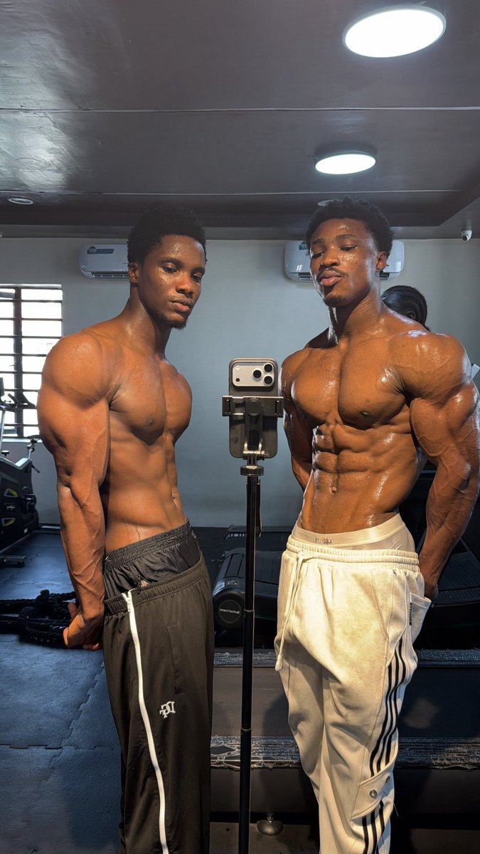 Errorrrr40444 tweet media