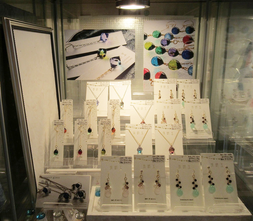 CARAMEL CUBE CHOCOLAT tweet media