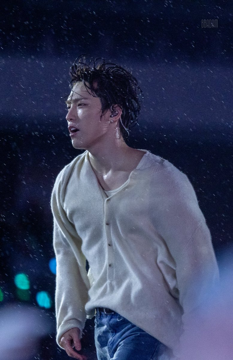 aki ☁️ tweet media