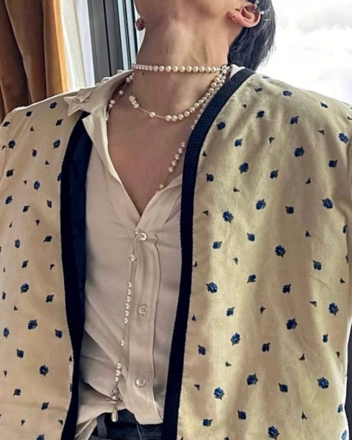 lika met ateez tweet media