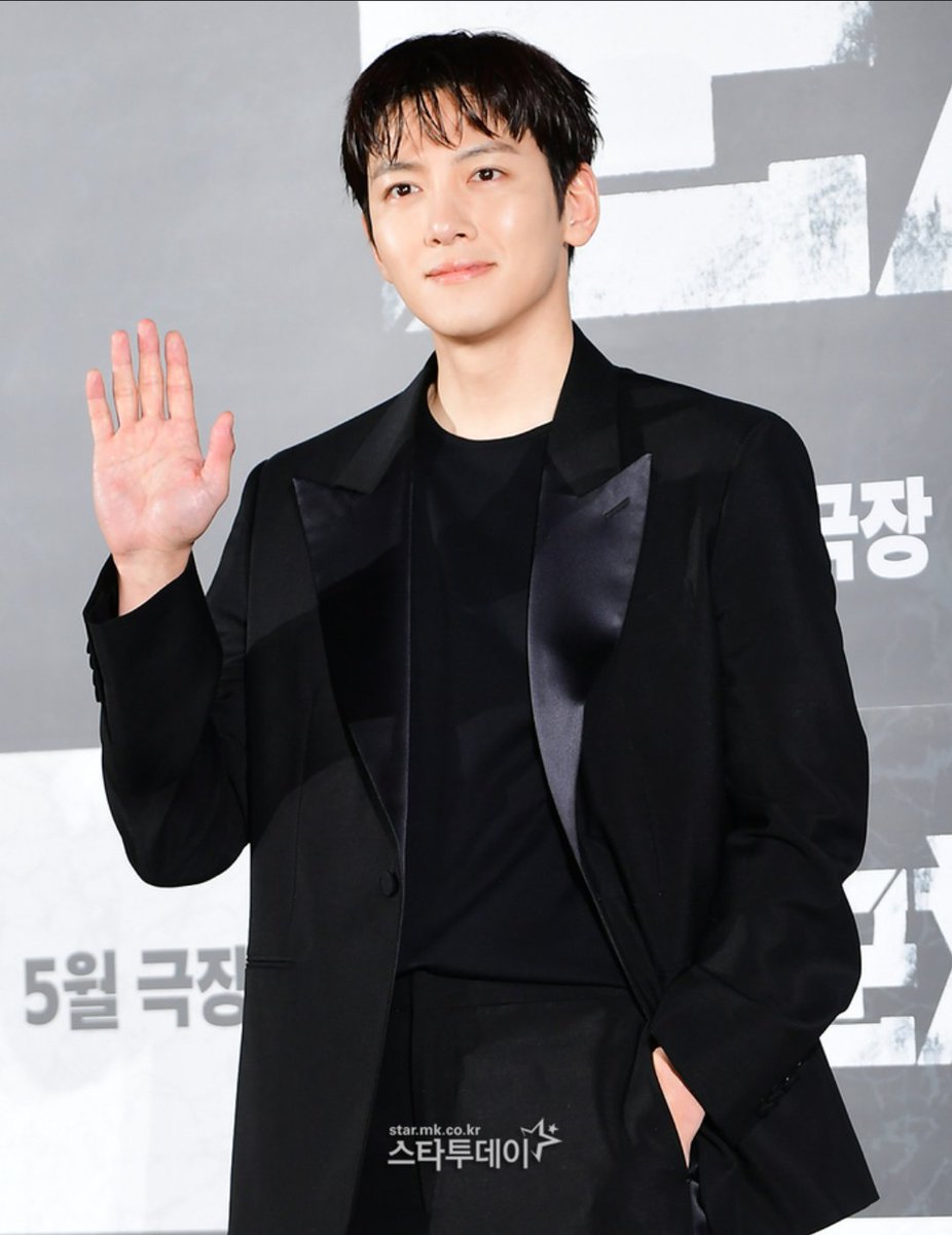 𝚉𝚎𝚑𝚛a 𖤐 tweet media