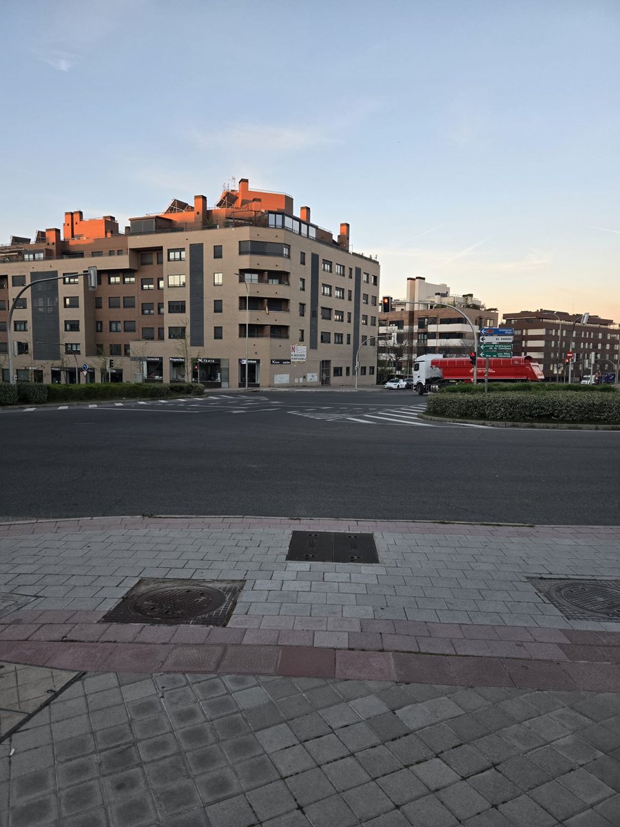 NOMEGACANTON tweet media